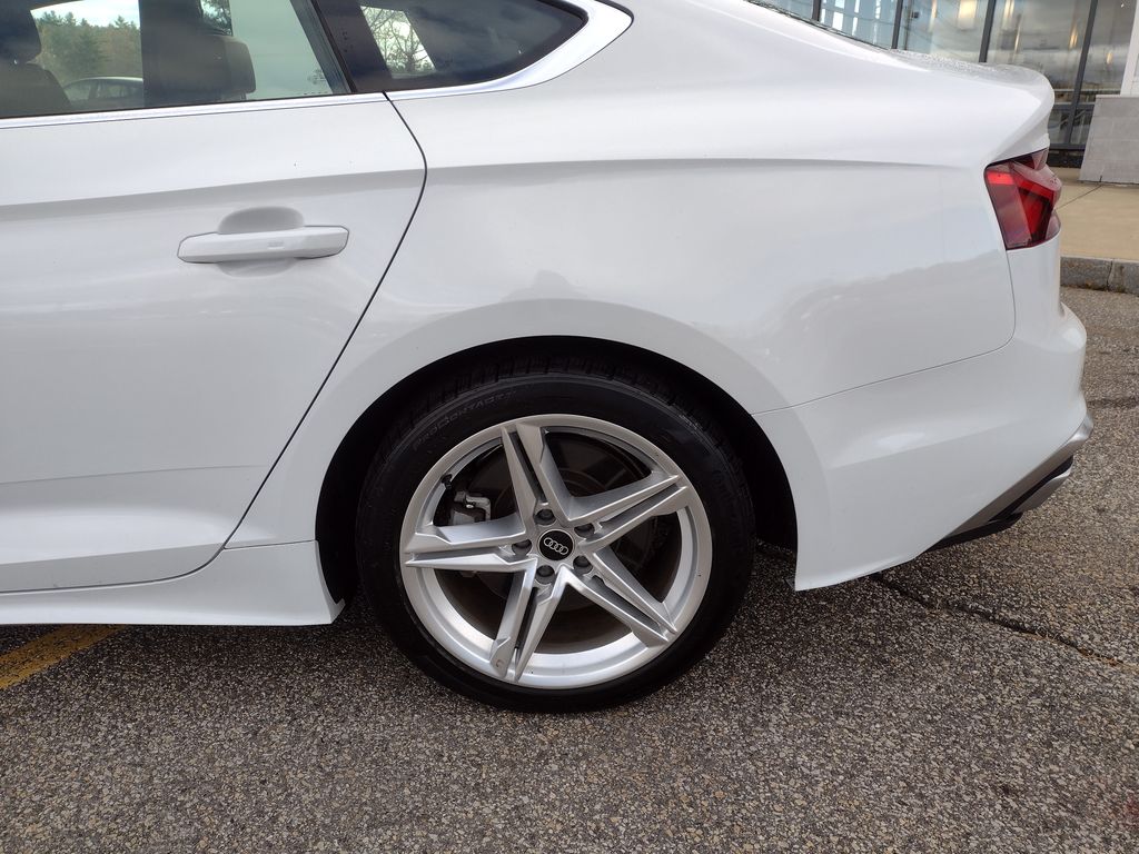2022 Audi A5 45 S line Premium photo 4