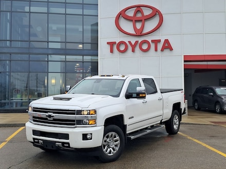2019 Chevrolet Silverado 3500HD High Country Truck Crew Cab