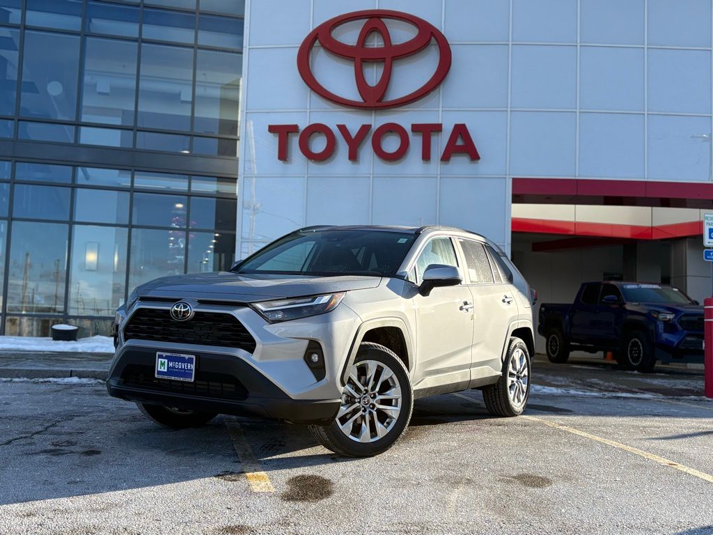 2025 Toyota RAV4 XLE Premium's photo