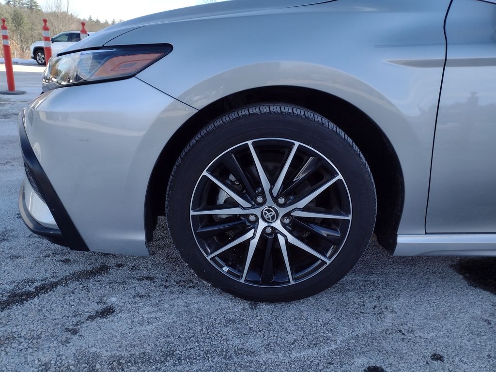 Used 2024 Toyota Camry SE Sedan