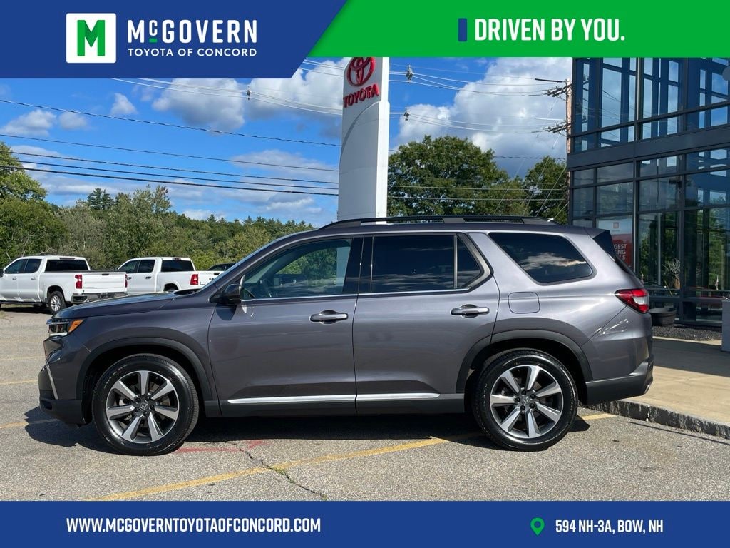 Used 2025 Honda Pilot Elite SUV