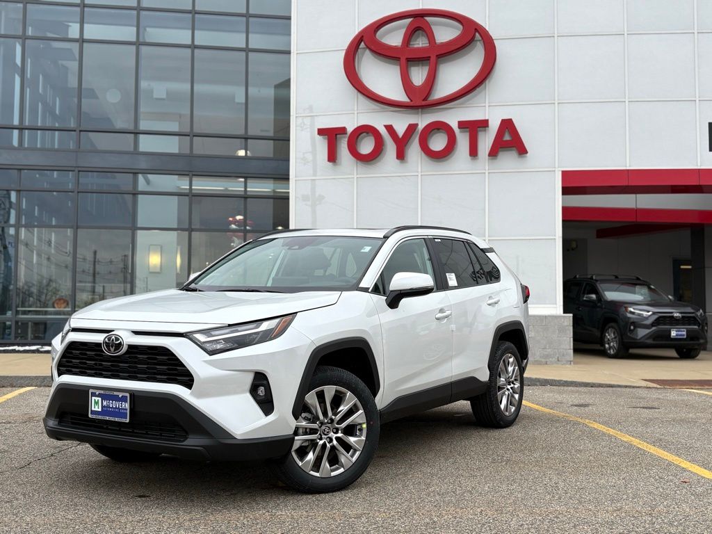 2025 Toyota RAV4 XLE Premium's photo