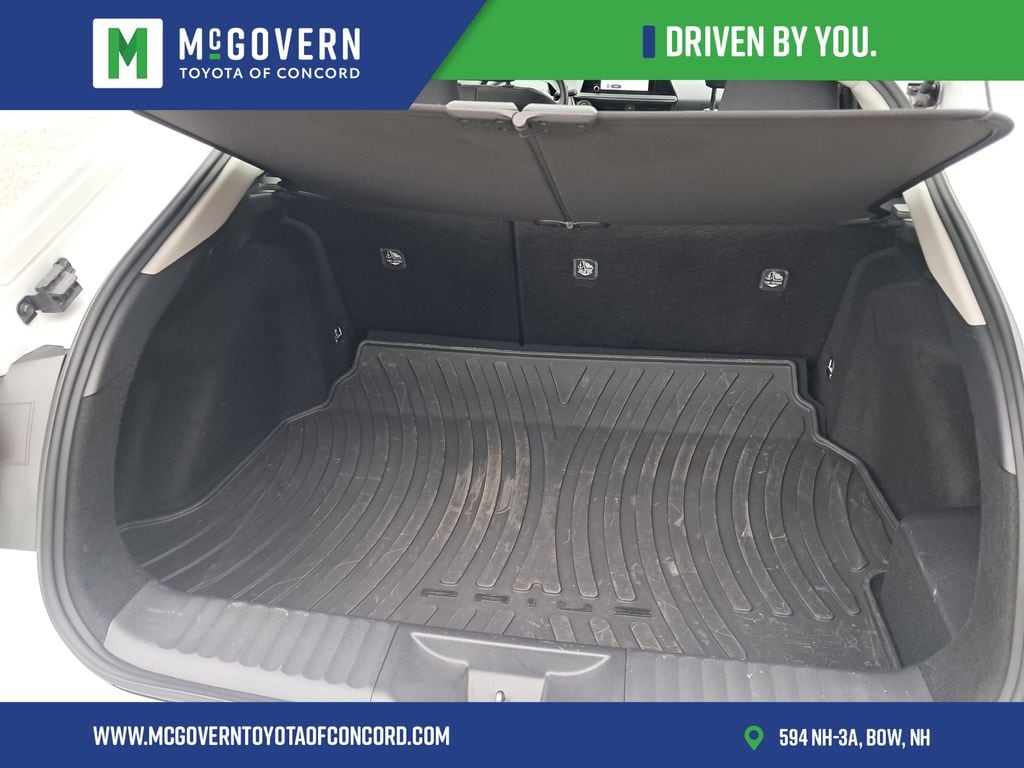 Used 2025 Toyota Prius LE Hatchback
