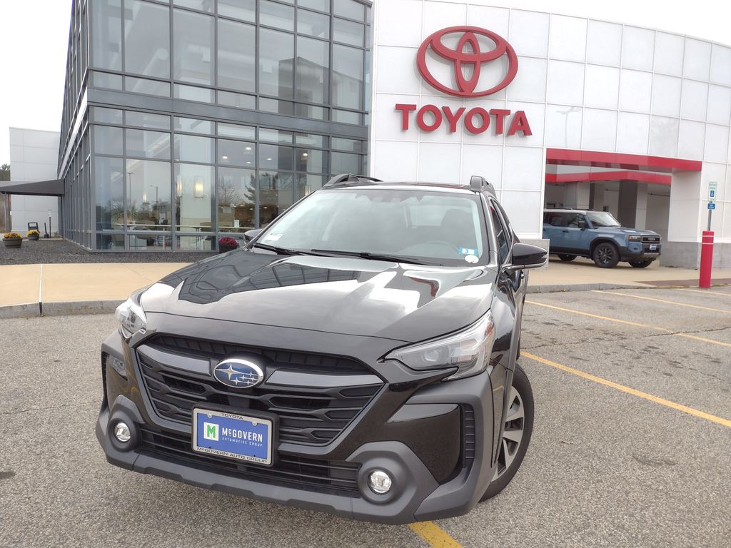 2024 Subaru Outback Premium's photo