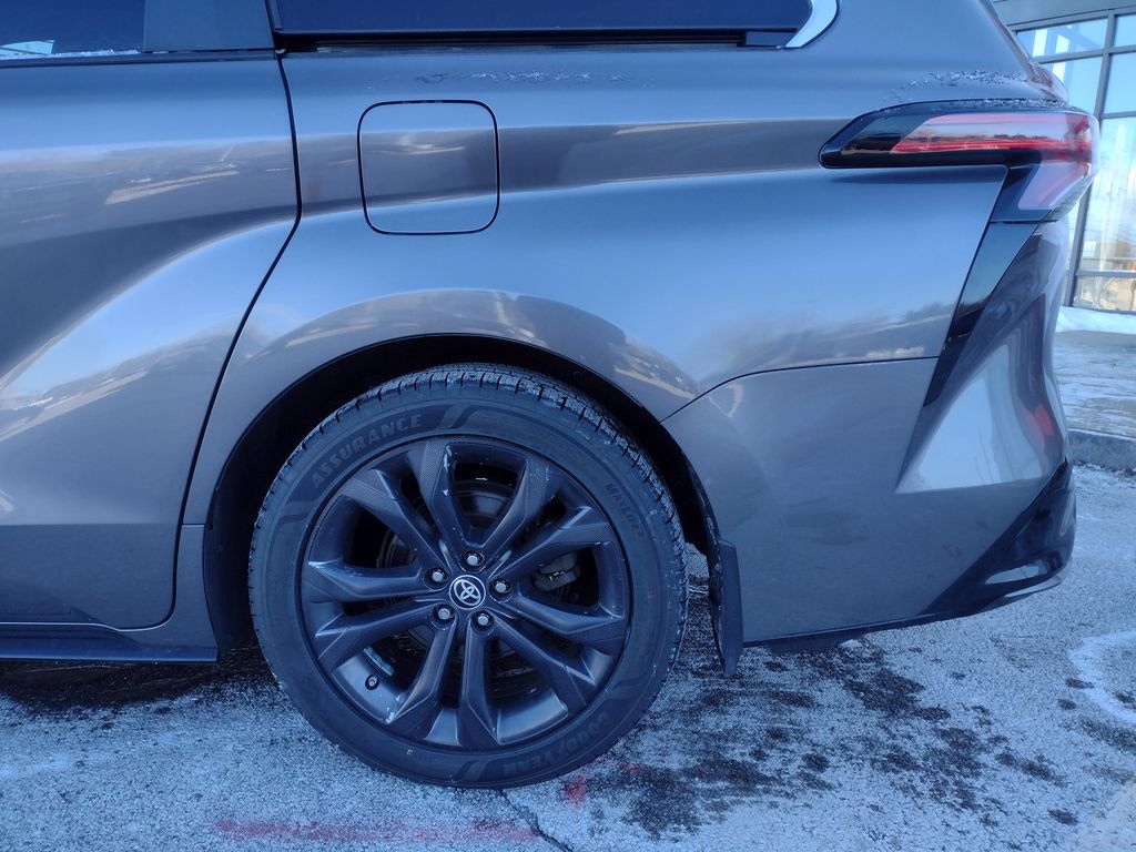 Used 2022 Toyota Sienna XSE 7 Passenger Van Passenger Van