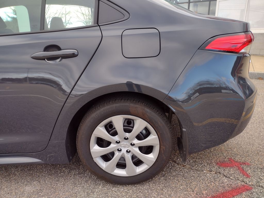 Used 2025 Toyota Corolla LE Sedan