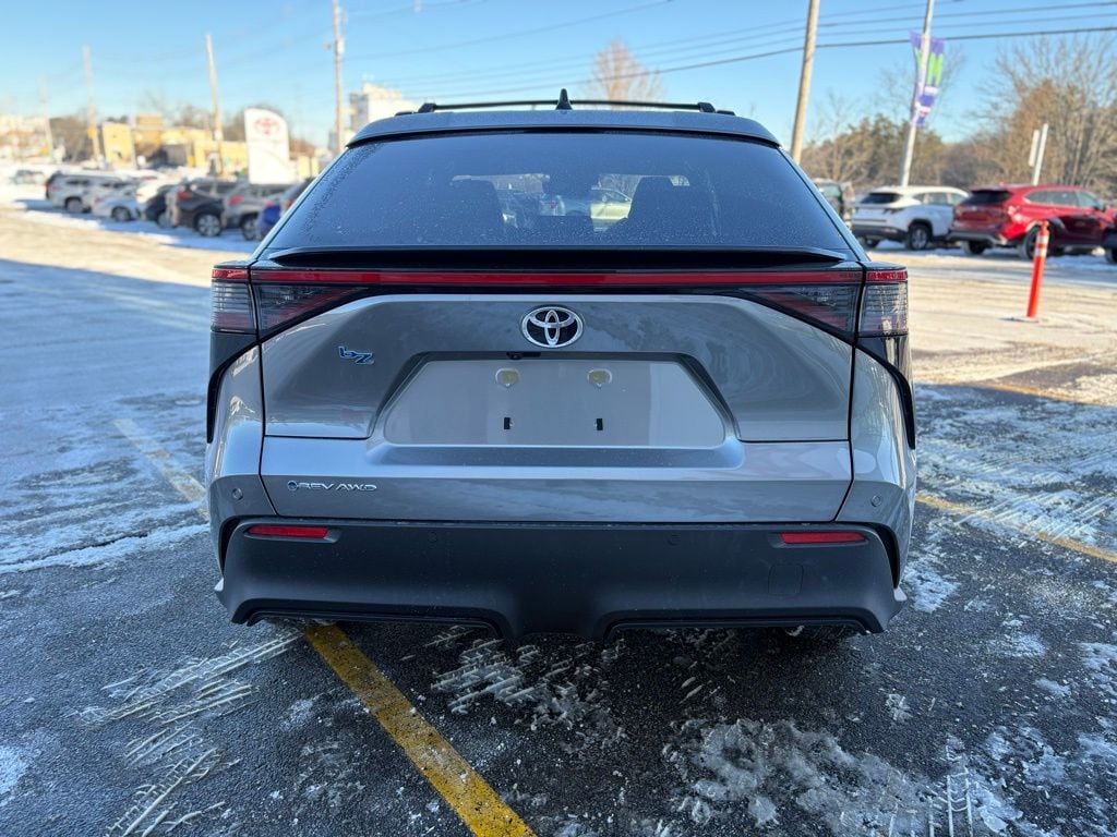 2026 Toyota bZ XLE - Photo 6