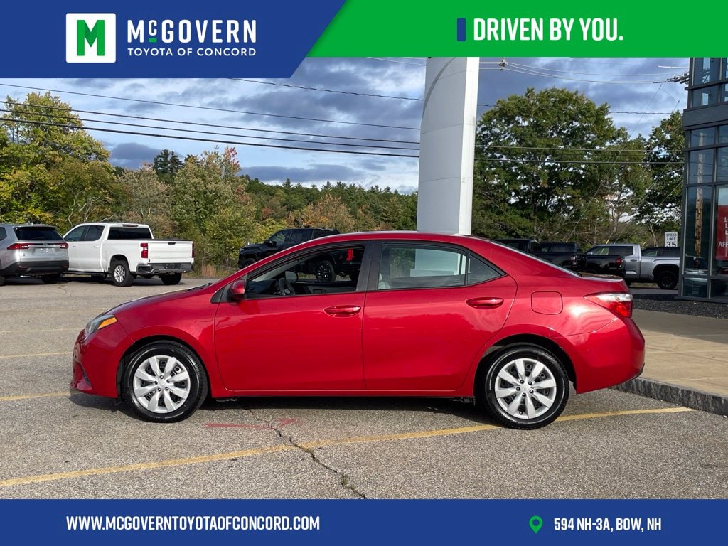 Used 2015 Toyota Corolla LE with VIN 2T1BURHE3FC313771 for sale in Bow, NH