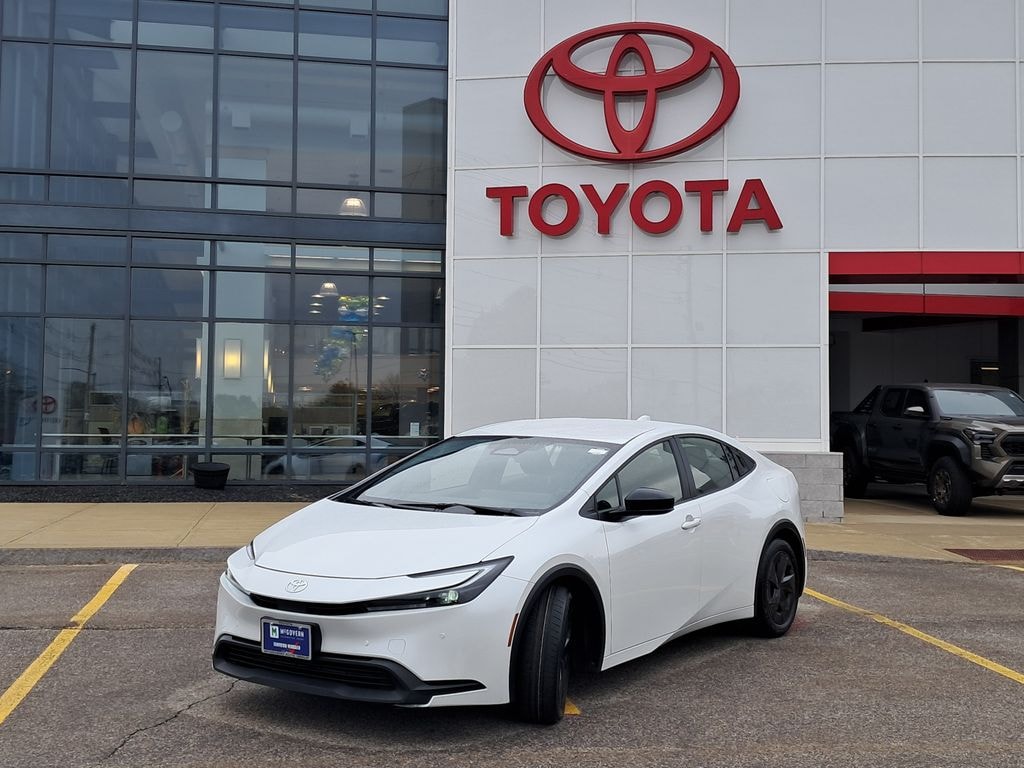 Used 2025 Toyota Prius LE Hatchback