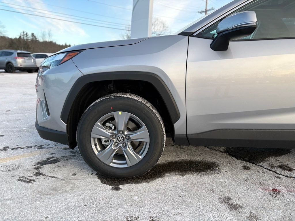 New 2025 Toyota RAV4 Hybrid XLE SUV