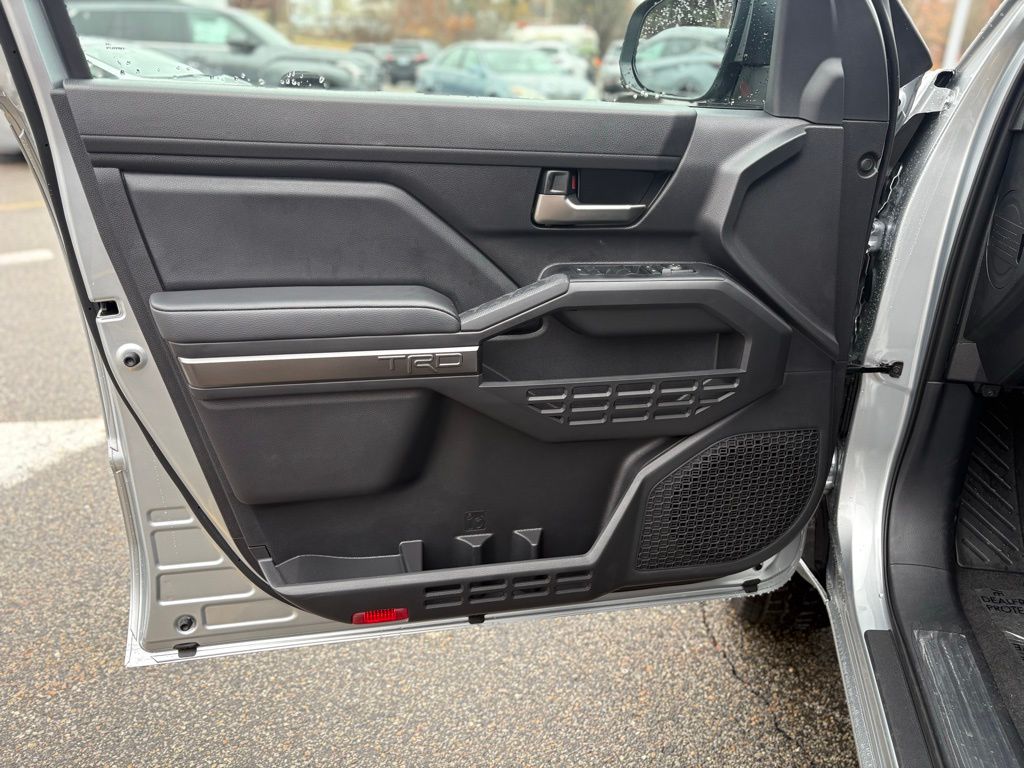 2025 Toyota Tacoma TRD Off Road - Photo 14