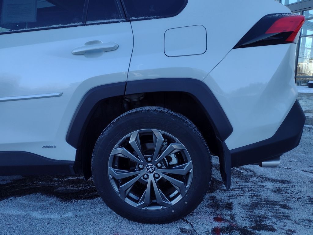 Used 2025 Toyota RAV4 Hybrid XLE Premium SUV