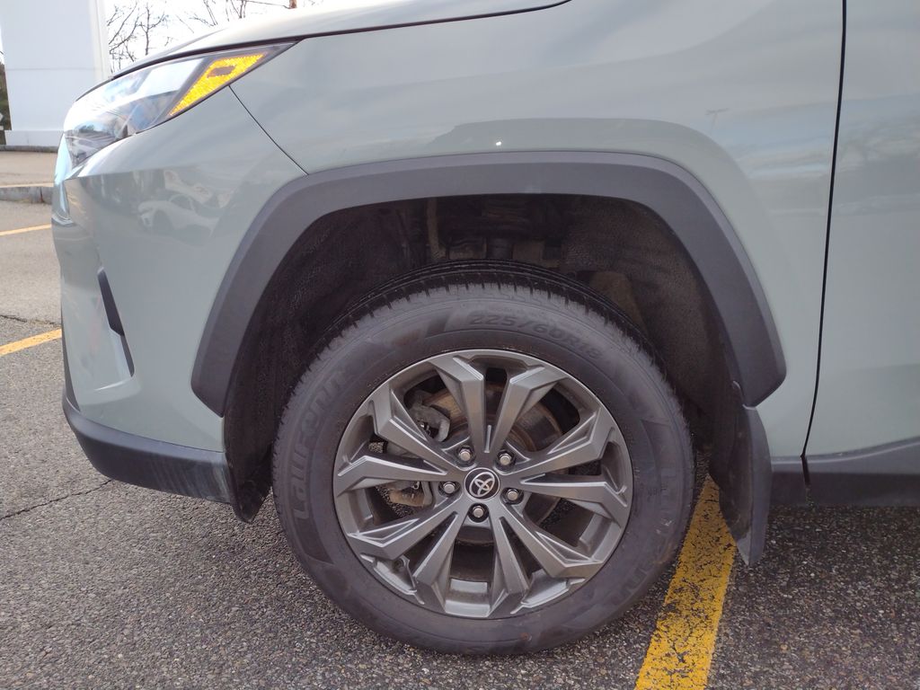 2023 Toyota RAV4 Hybrid XLE Premium photo 2