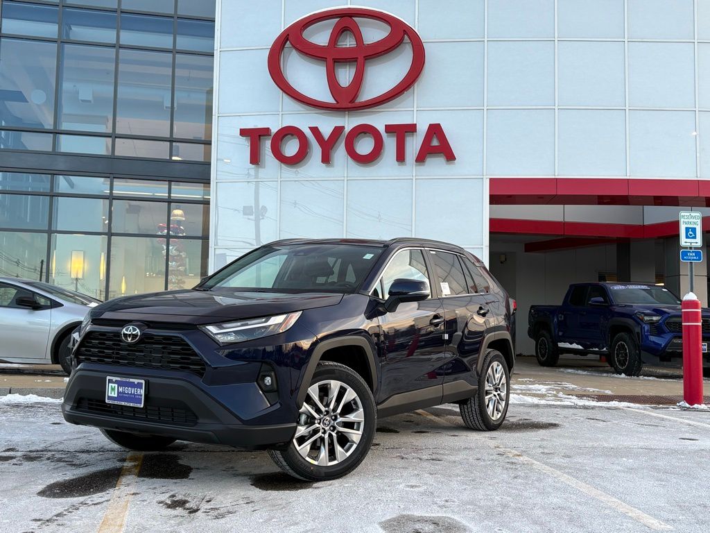 2025 Toyota RAV4 XLE Premium's photo