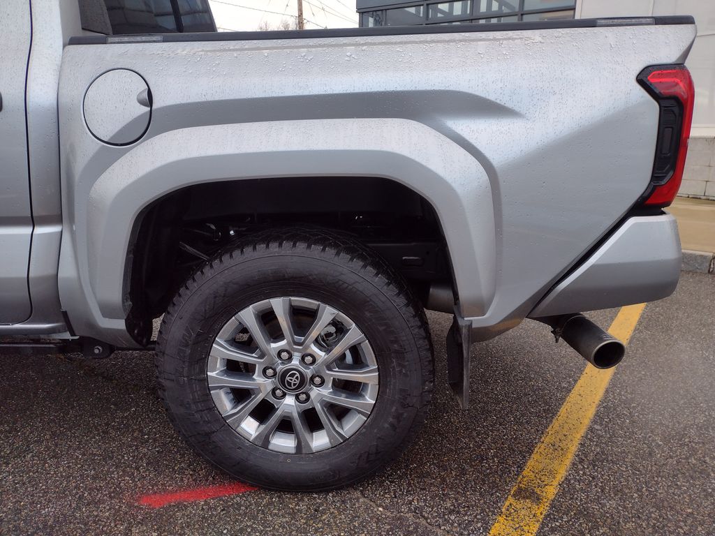 2024 Toyota Tacoma Limited photo 4