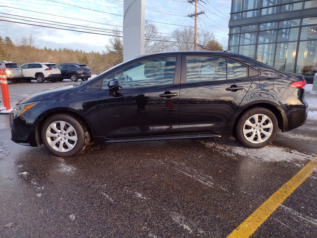 Used 2024 Toyota Corolla LE Sedan