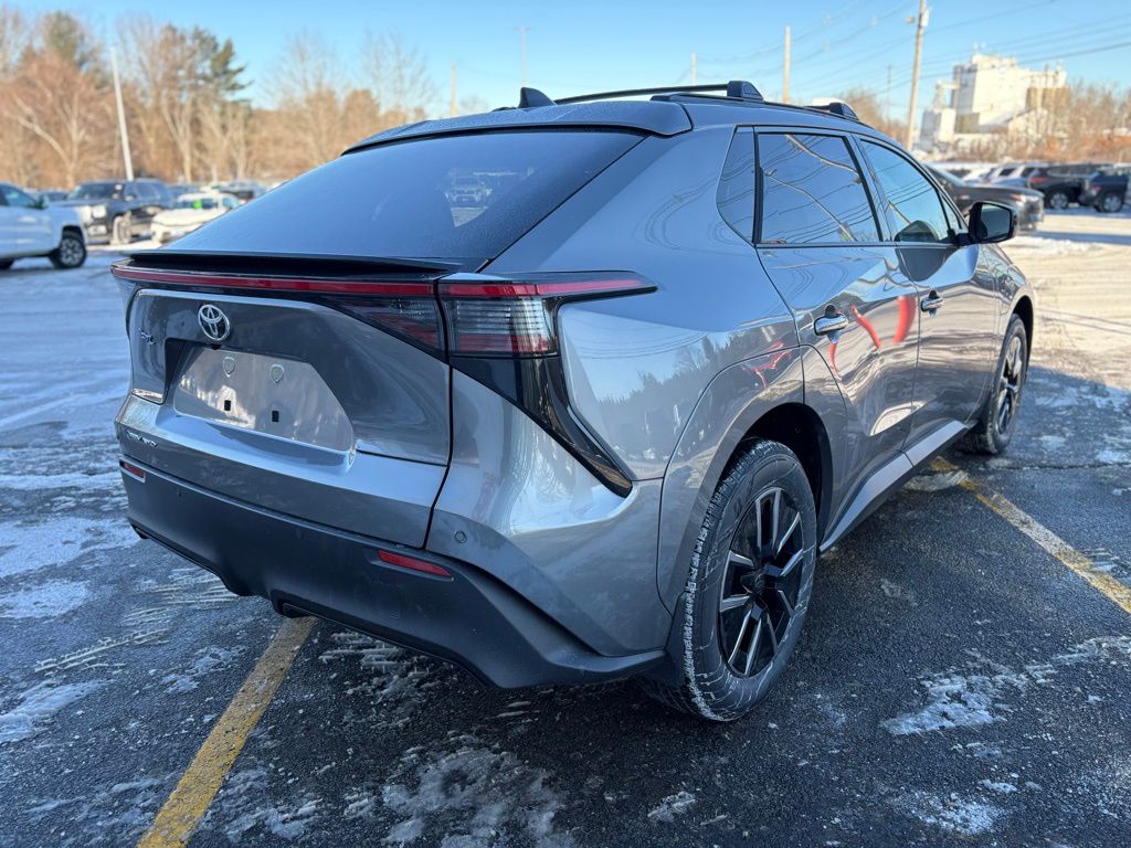 2026 Toyota bZ XLE - Photo 7