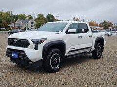 2025 Toyota Tacoma i-FORCE MAX TRD Off-Road i-FORCE MAX Truck Double Cab