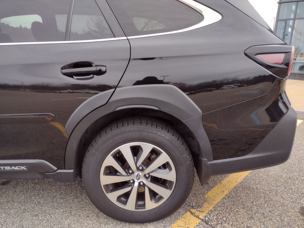 Used 2024 Subaru Outback Premium SUV