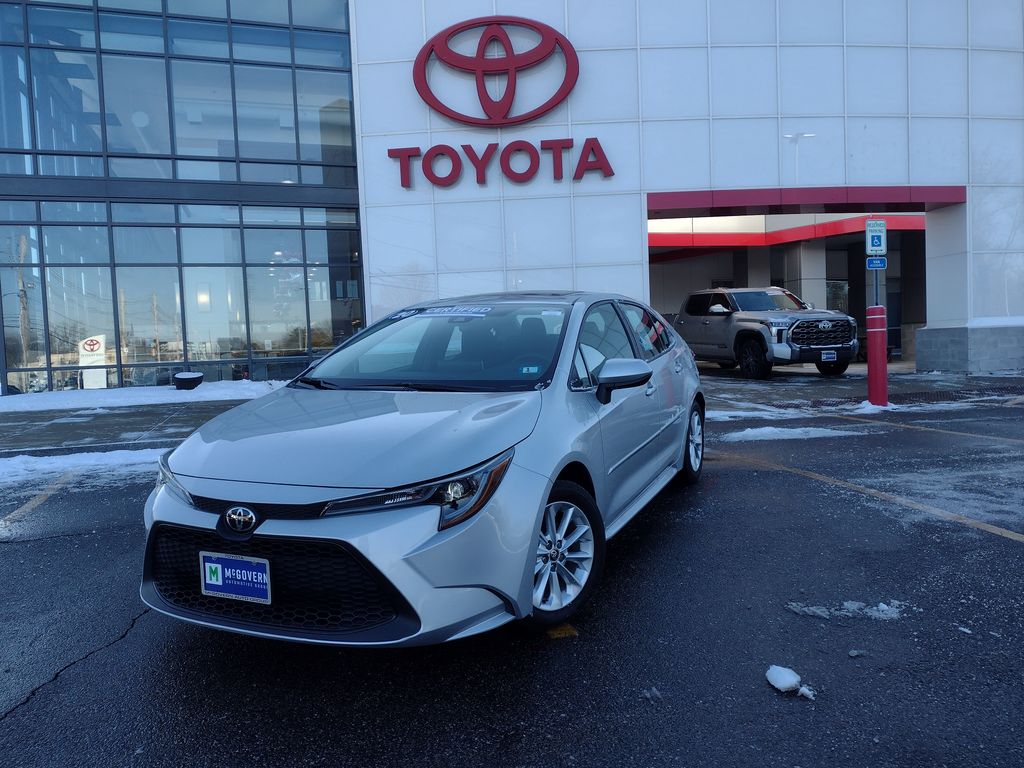 2020 Toyota Corolla LE's photo