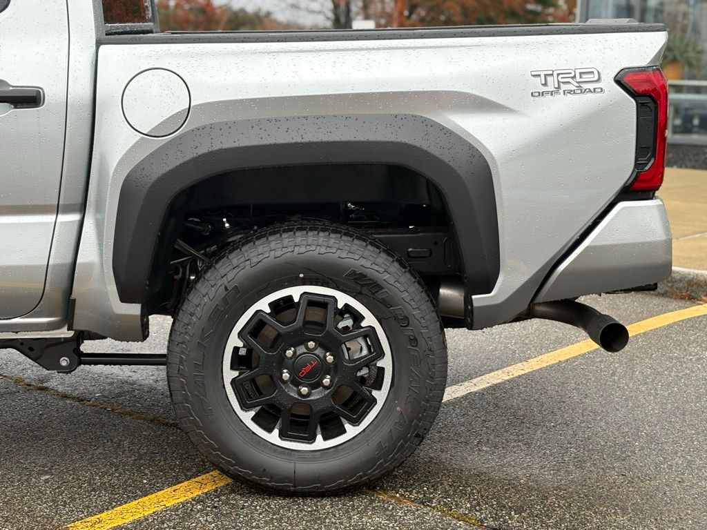 2025 Toyota Tacoma TRD Off Road - Photo 4