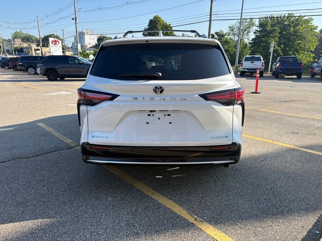 New 2026 Toyota Sienna Platinum Van Passenger Van