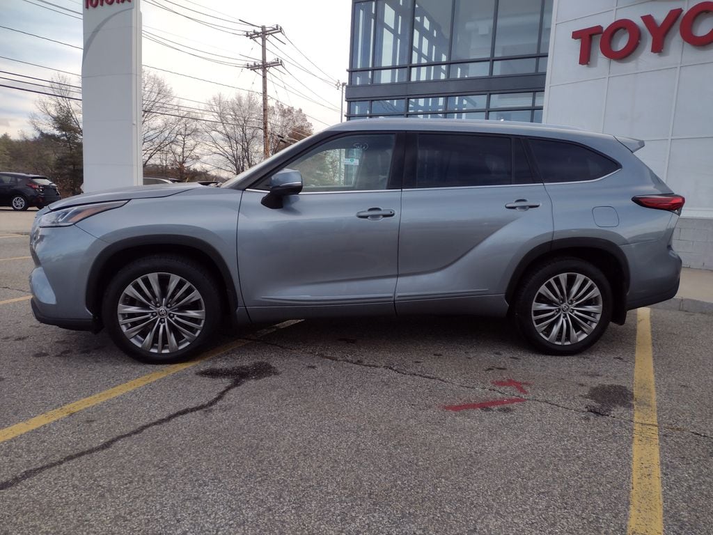 Used 2021 Toyota Highlander Platinum SUV