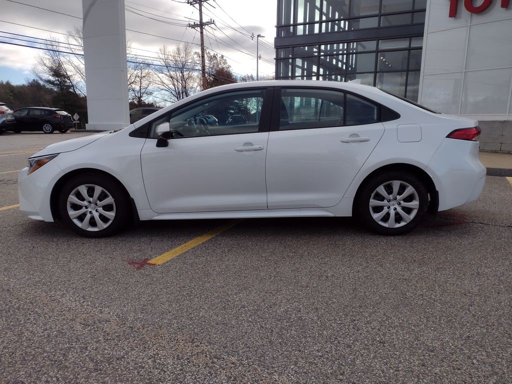 Used 2025 Toyota Corolla LE Sedan