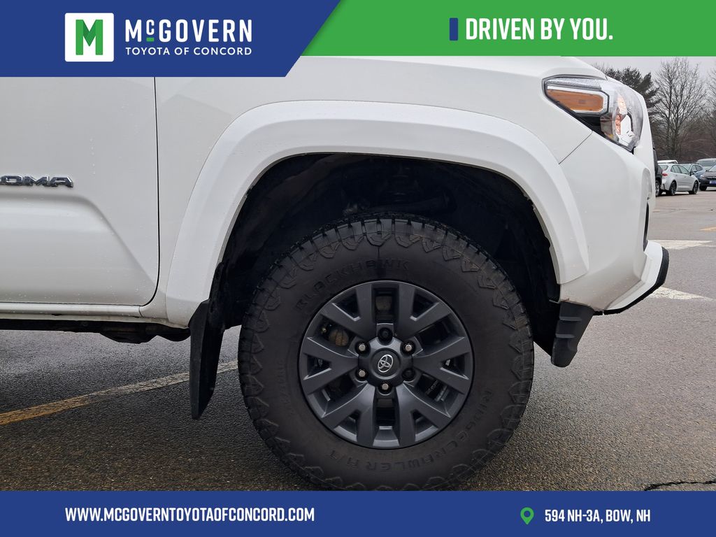 2022 Toyota Tacoma SR5 - Photo 9