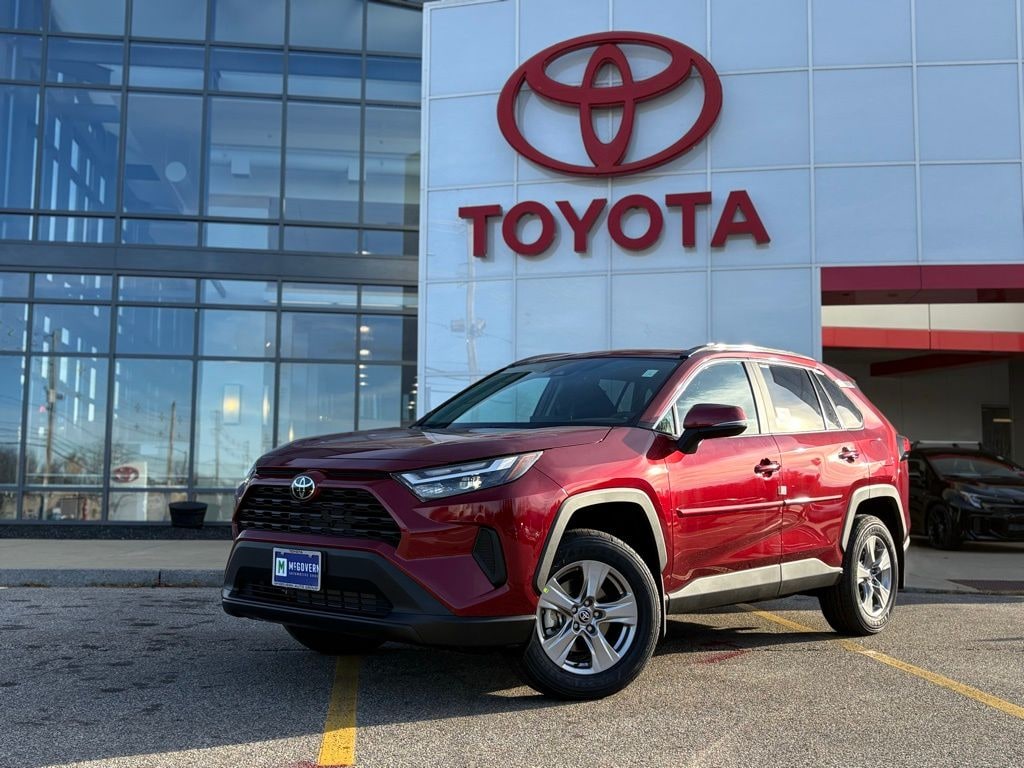 New 2025 Toyota RAV4 XLE SUV