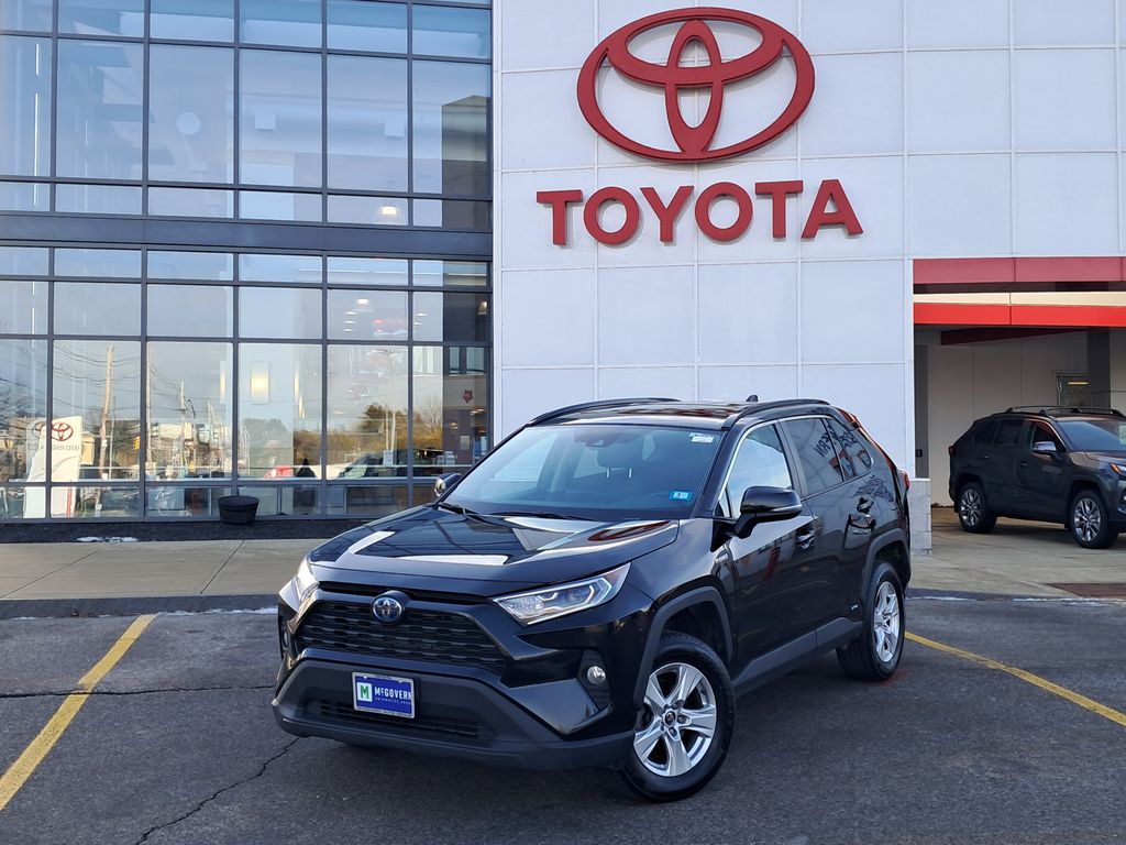 2020 Toyota RAV4 Hybrid SUV 