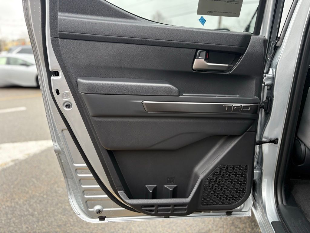 2025 Toyota Tacoma TRD Off Road - Photo 16