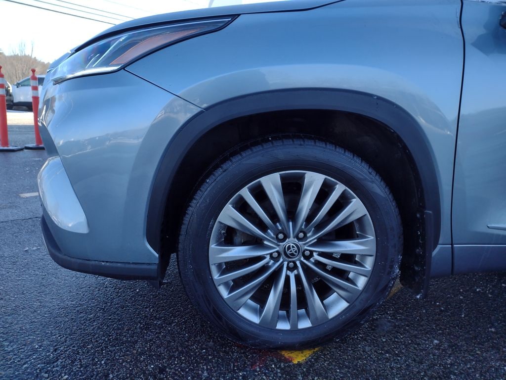 Used 2021 Toyota Highlander Platinum SUV