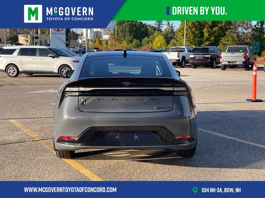 Used 2024 Toyota Prius Prime XSE Hatchback