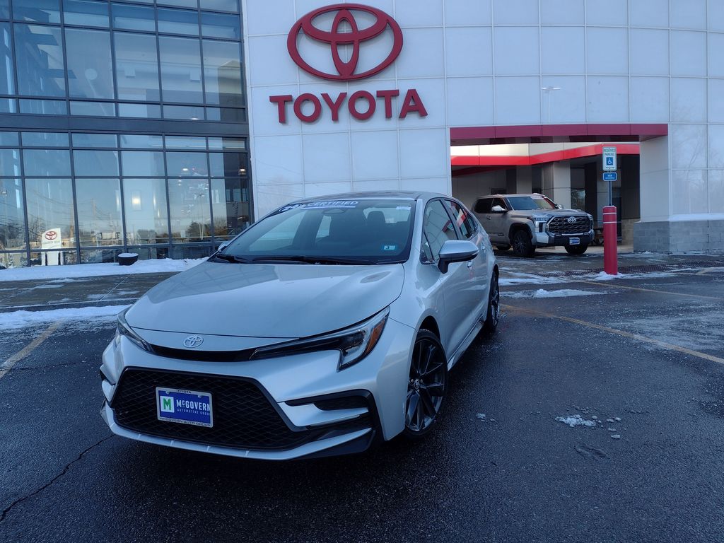 2024 Toyota Corolla SE's photo