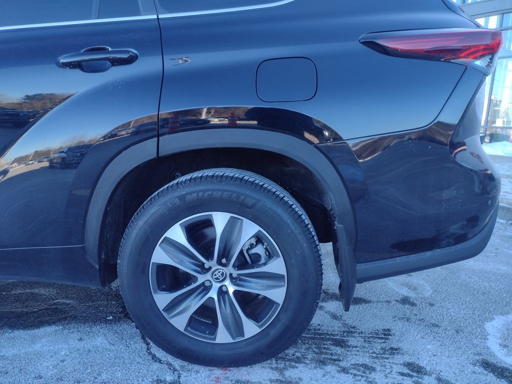 Used 2024 Toyota Highlander SUV