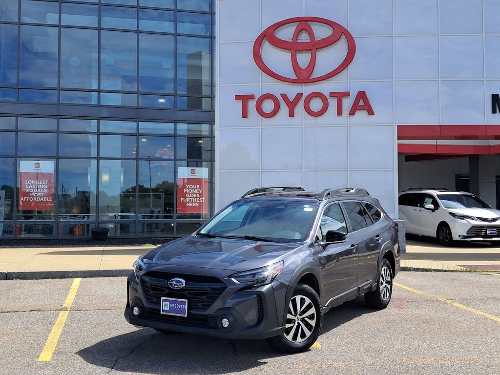 Used 2025 Subaru Outback Premium SUV