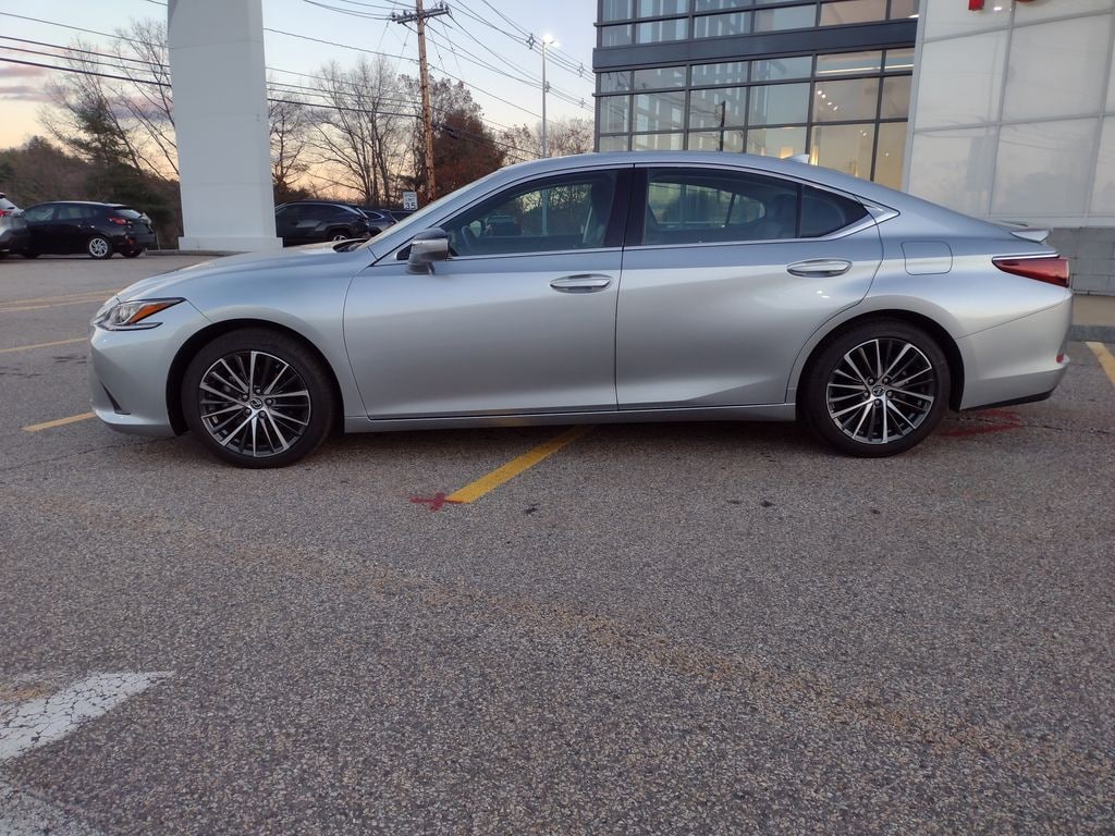 Used 2023 Lexus ES 350 Sedan