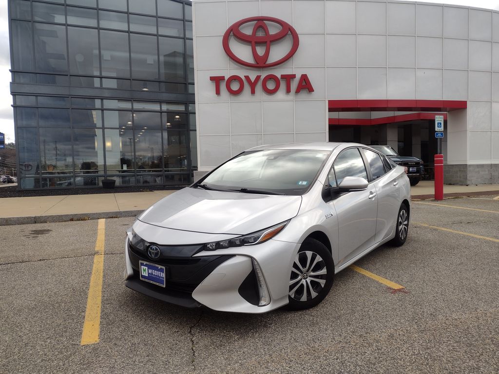 2021 Toyota Prius Prime XLE's photo