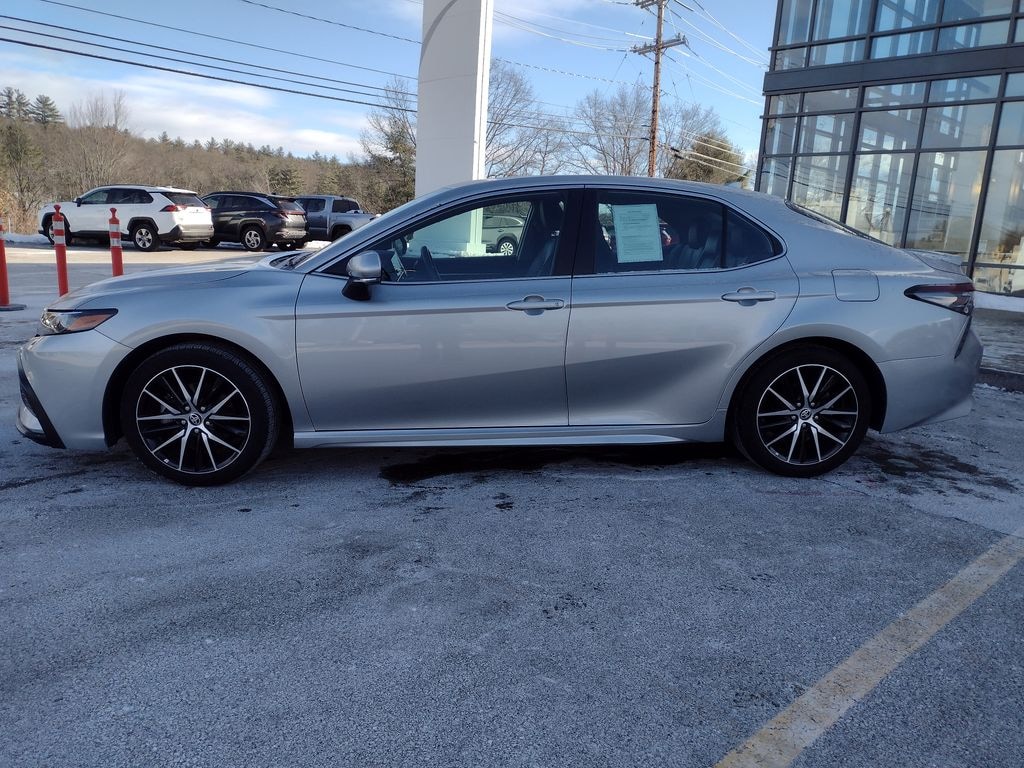 Used 2024 Toyota Camry SE Sedan