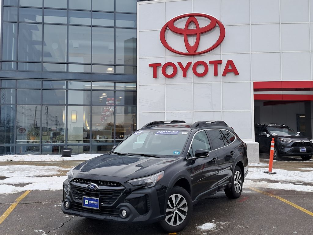 2024 Subaru Outback Premium's photo