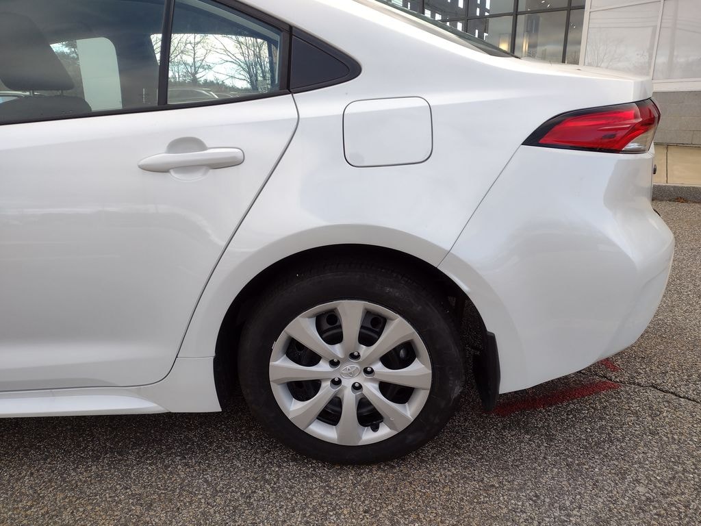 Used 2025 Toyota Corolla LE Sedan