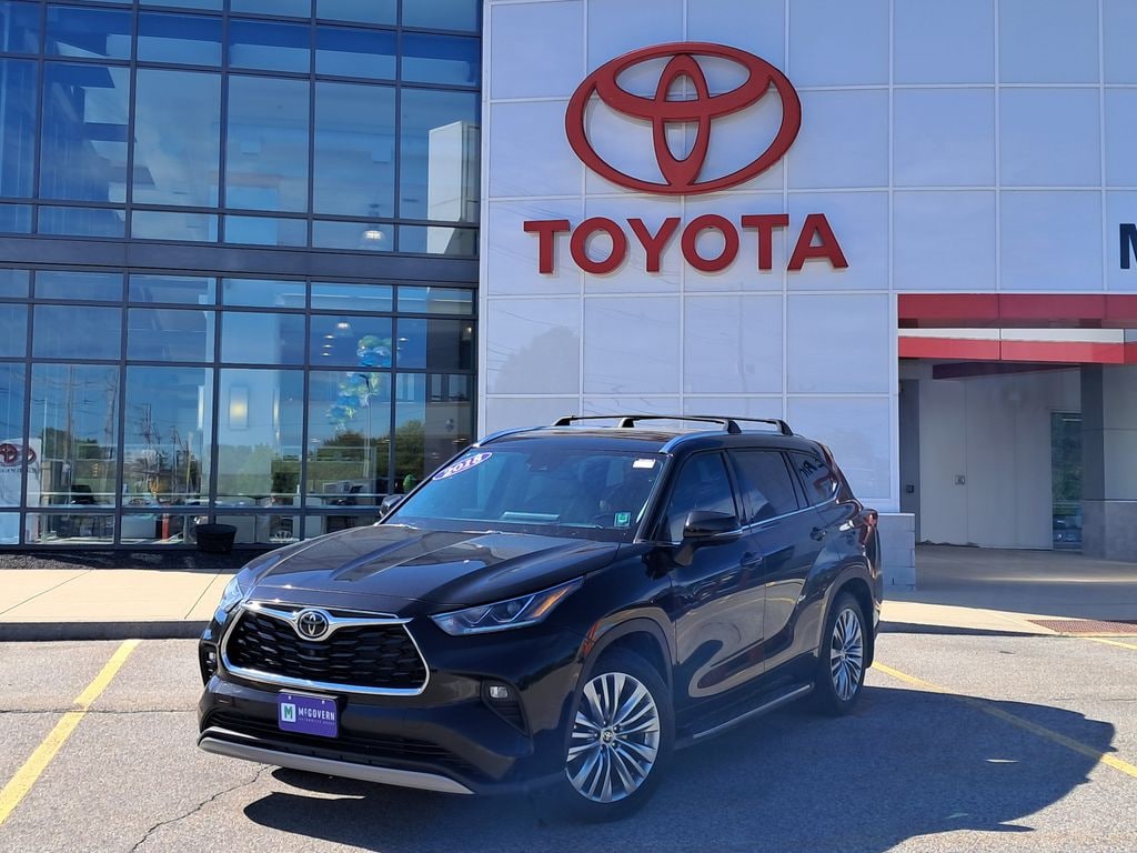 Used 2022 Toyota Highlander Platinum SUV