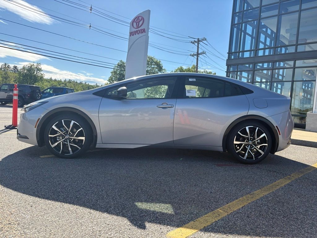 New 2026 Toyota Prius Plug-in Hybrid XSE Hatchback