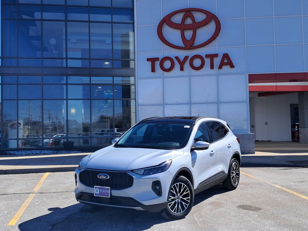 2025 Ford Escape Plug-in hybrid