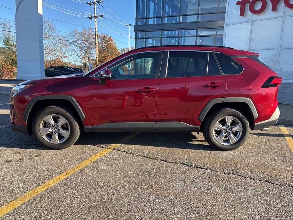 Used 2022 Toyota RAV4 XLE SUV