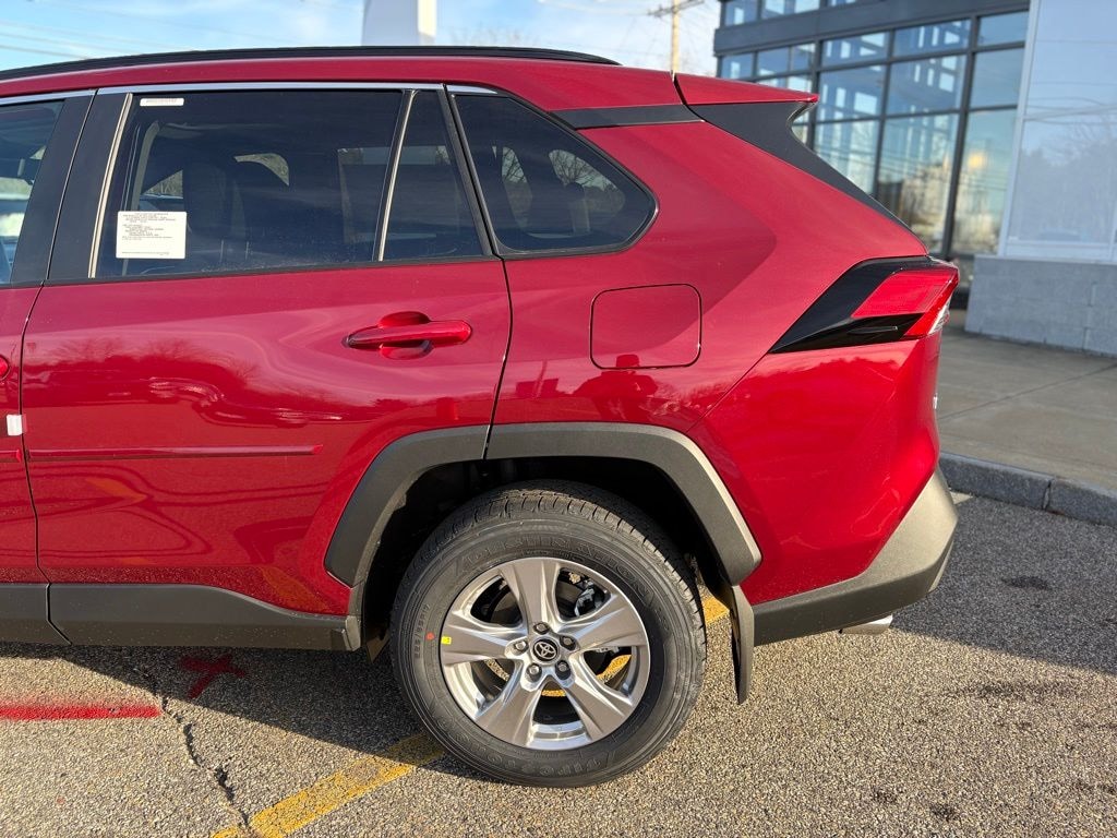 New 2025 Toyota RAV4 XLE SUV