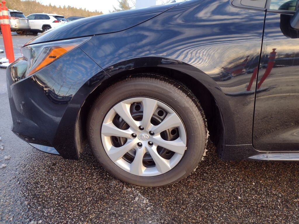 Used 2024 Toyota Corolla LE Sedan