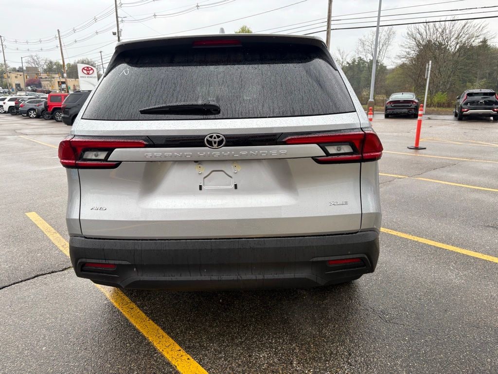 New 2026 Toyota Grand Highlander XLE SUV