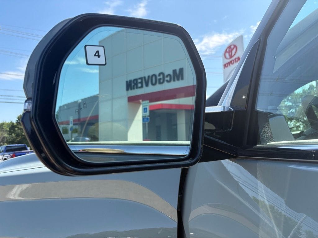 2026 Toyota Tundra Limited - Photo 29